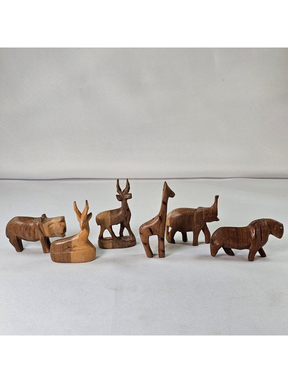 Vintage Hand Carved Wood Safari Animal Figurines Set of 6 Miniature Folk Art - Picture 4 of 15
